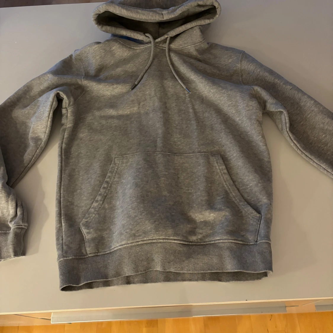 Grå hoodie Mi Amor Mira Paris S - 1