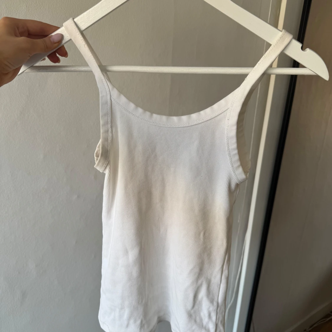 Vitt ribbat linne - 2