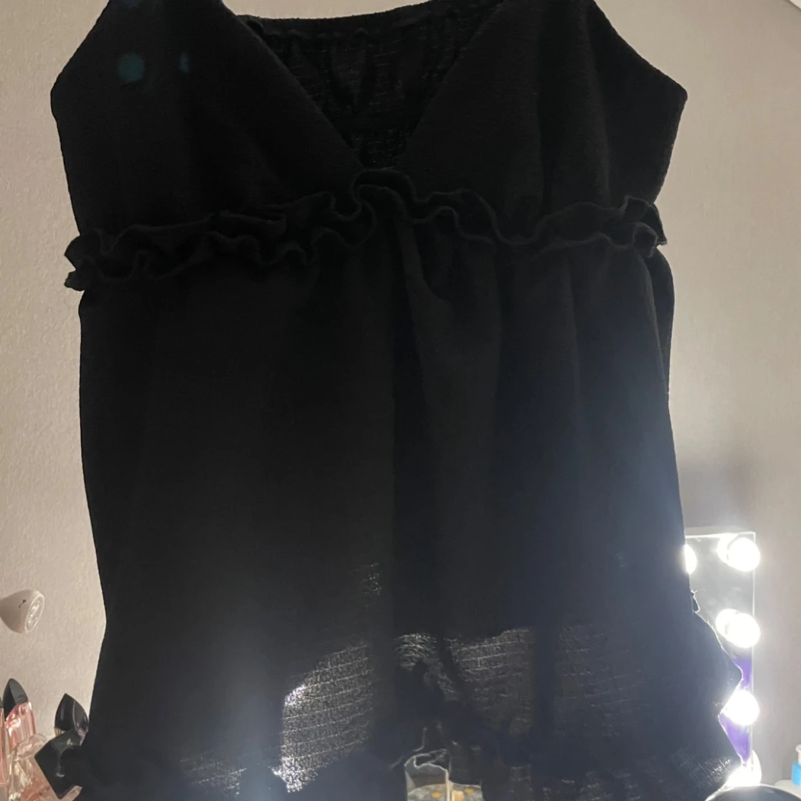 Svart ärmlös topp - 1