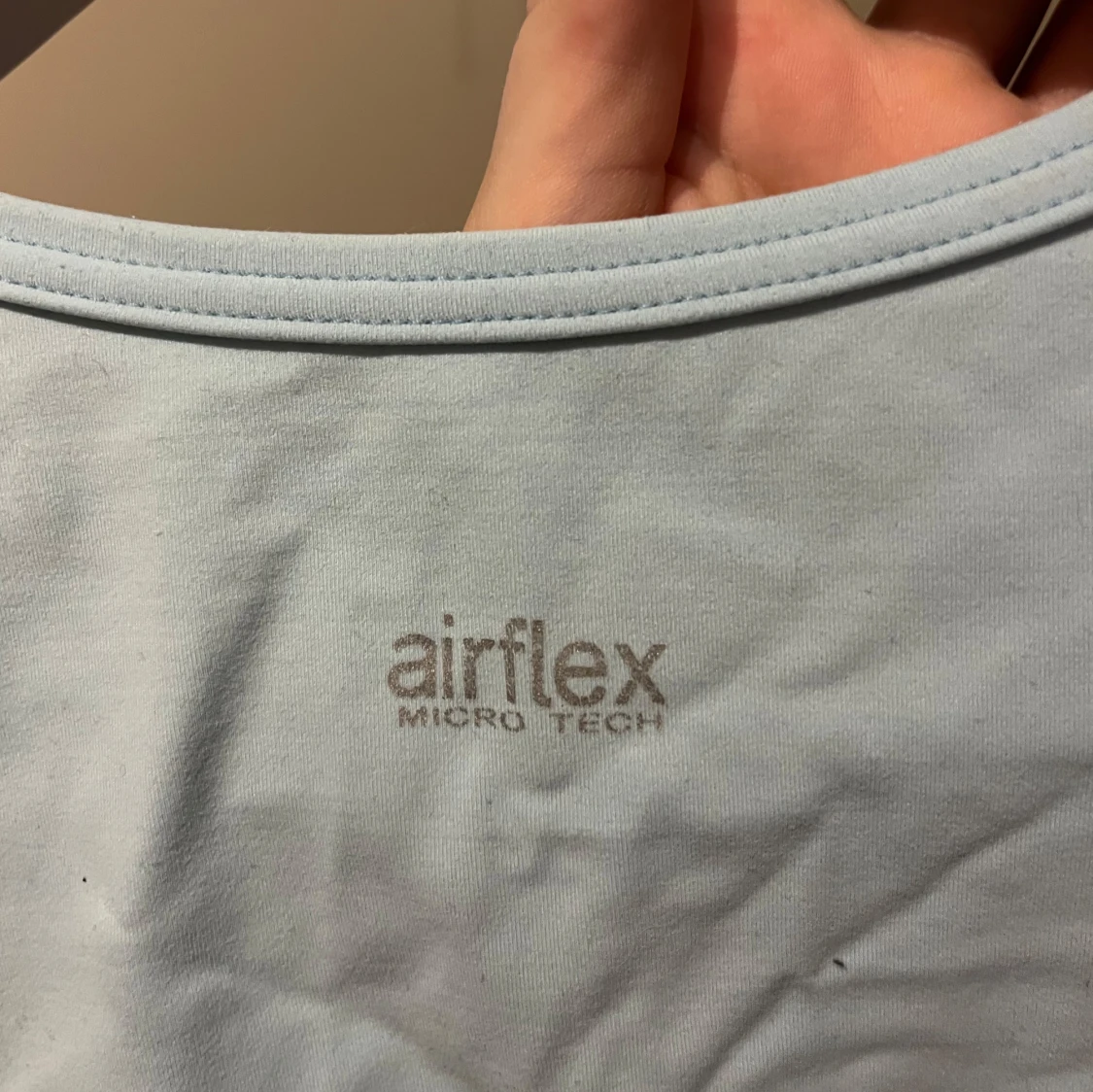 Ljusblå t-shirt från Airflex - 1