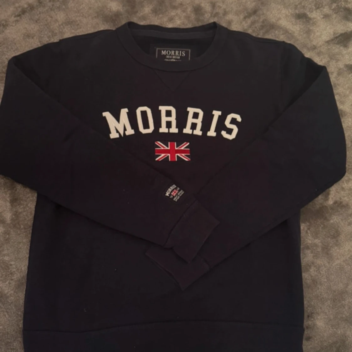 Mörkblå sweatshirt från Morris
