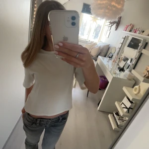 Stickad topp - Jättefin topp från Nelly⭐️superfin nu till sommarn till en fin kjol🌸ord pris 299