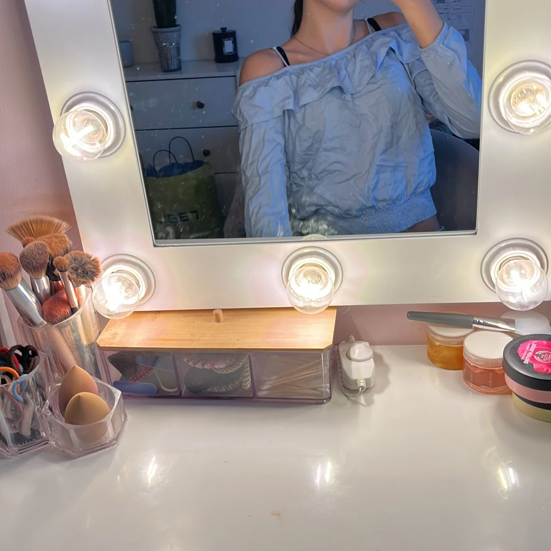 Ljusblå offshoulder topp från H&M