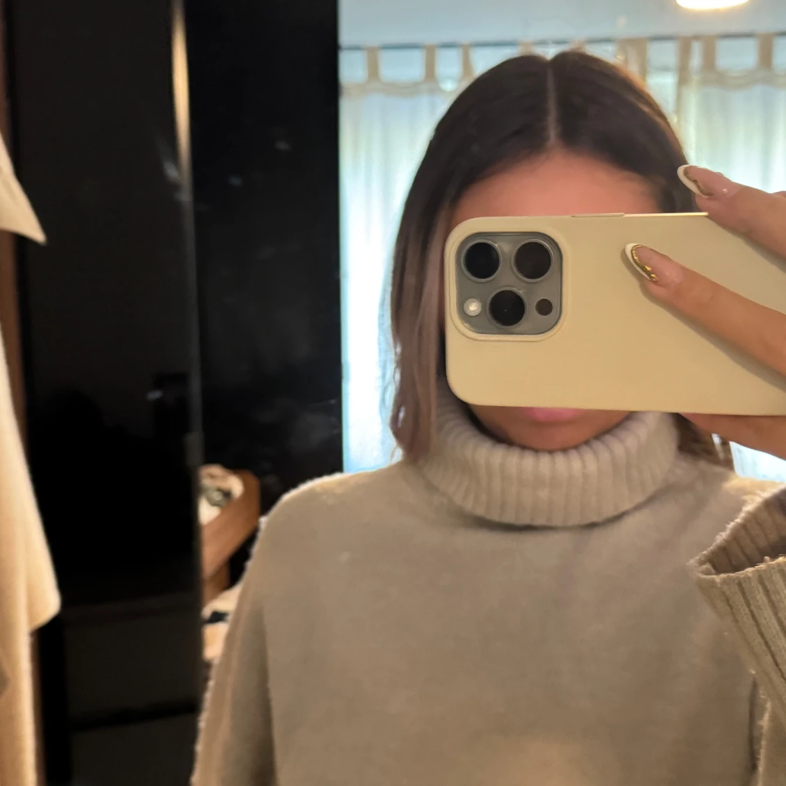 Beige stickad polotröja - 2
