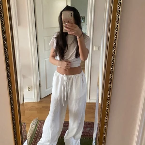 Linnebyxor - Linnebyxor i mycket bra skick. Säljer pga att de är för långa på mig som är 158🌸