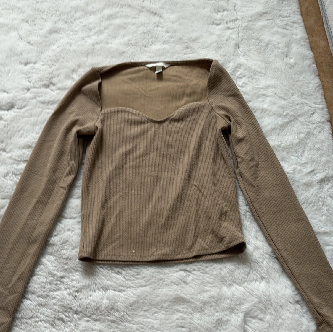 Beige ribbad topp - 1