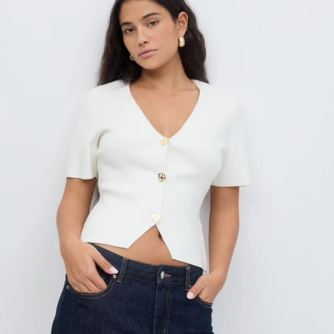 Vit kortärmad kofta från Gina  - 1