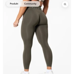 Prime Scrunch Tights  - Prime Scrunch Tights  i Khakigrön från Relode i nyskick! Använd ca 3 tillfällen. ( nypris 699kr)