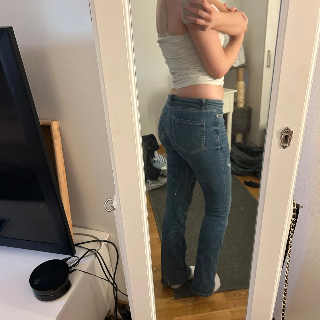Blå jeans med bootcut - 1