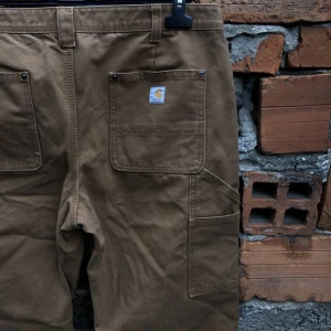 Vintage Carhartt Single Pant - bruna - Säljer ett par vintage, bruna cargopants från Carhartt. Inköpte 1994 i New York och har sedan dess legat i källaren. Kom med bud!