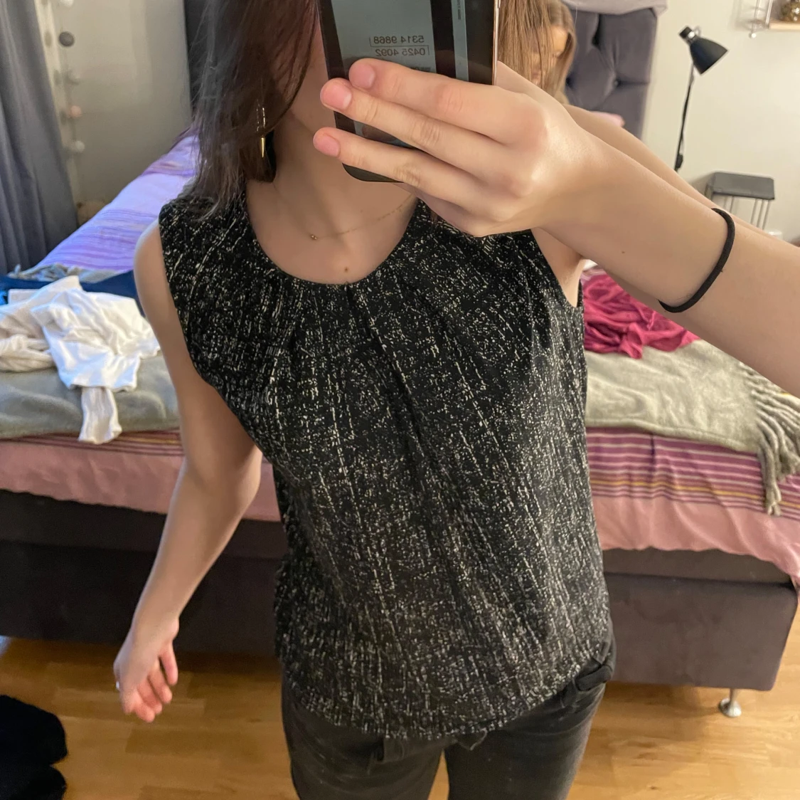 Svart och vit ärmlös topp - 1