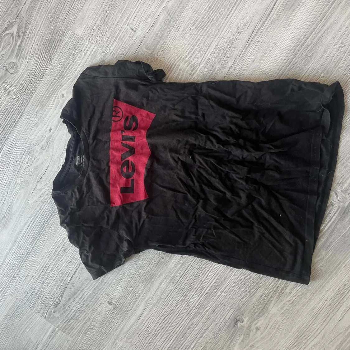Svart t-shirt från Levi's - 1