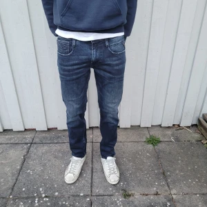 Replay Anbass jeans  - Replay jeans - Modell: Anbass - Storlek: W30/L30 - skick: 9,5/10 - Nypris runt 2000kr