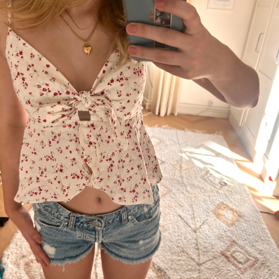 Blommig vitt linne - 2