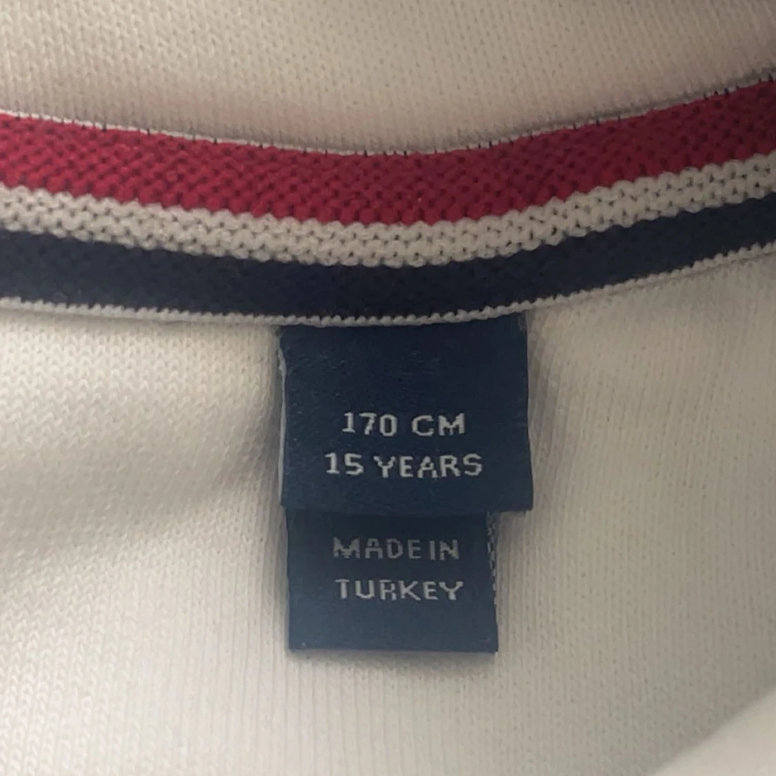 Vit hoodie från GANT - 3