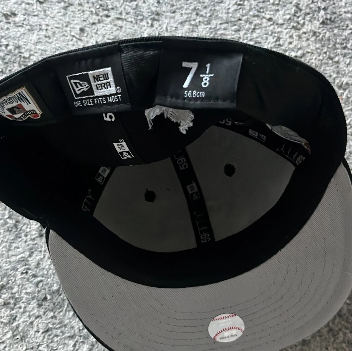 Svart keps från New Era - 2