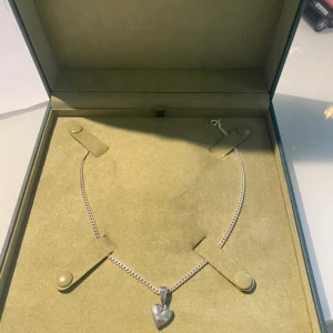 Maria Nilsdotter halsband - Från deras archive sale💓