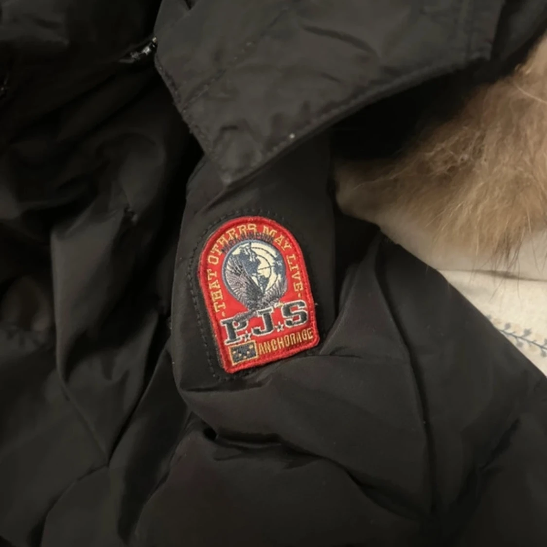Svart dunjacka från Parajumpers - 1