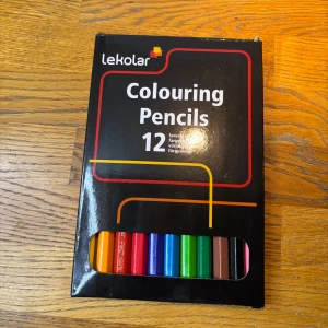 Nya färgpennor  - Helt nya oanvända färgpennor 