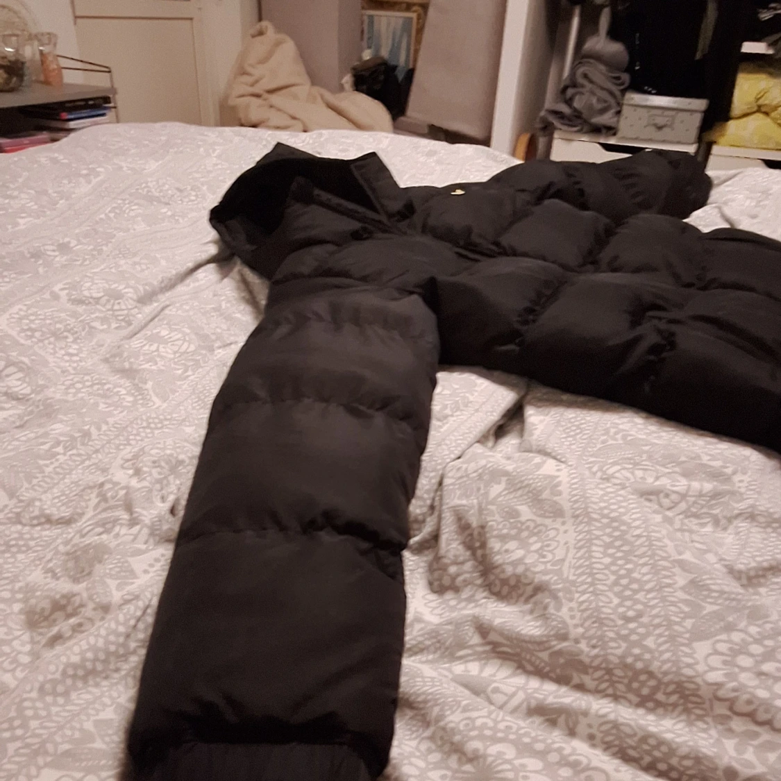 Svart pufferjacka från Lyle & Scott - 3