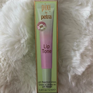 Blandade produkter - Allting är oöppnat. Kan sälja allt för 300kr eller be om enskilt pris 