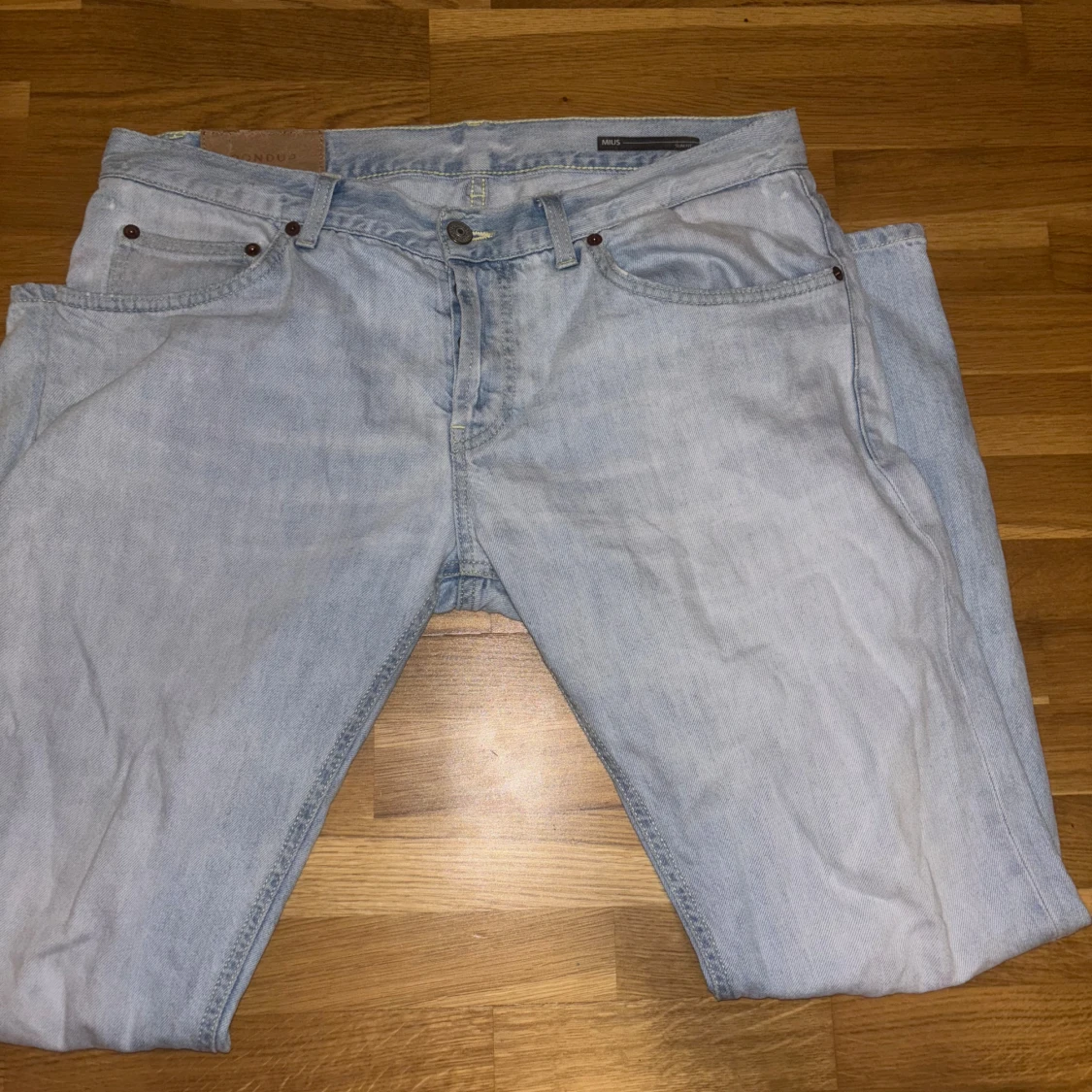 Ljusblå jeansbyxor från Dondup - 1