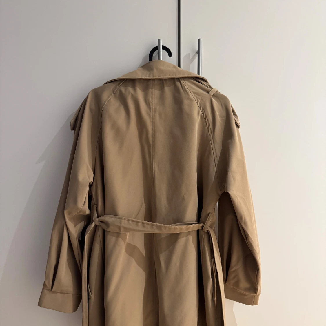 Beige trenchcoat från Dazy, stl S - 1