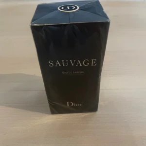 Dior Sauvage perfym  - O använd helt ny i förpackning  100ml