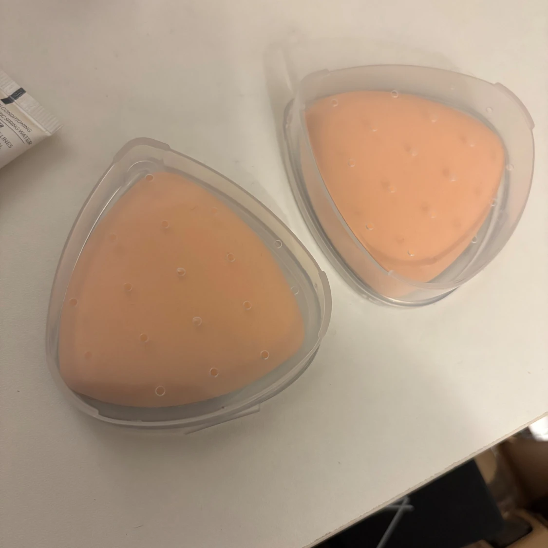 MAANGE makeupsvampar i ask - 1