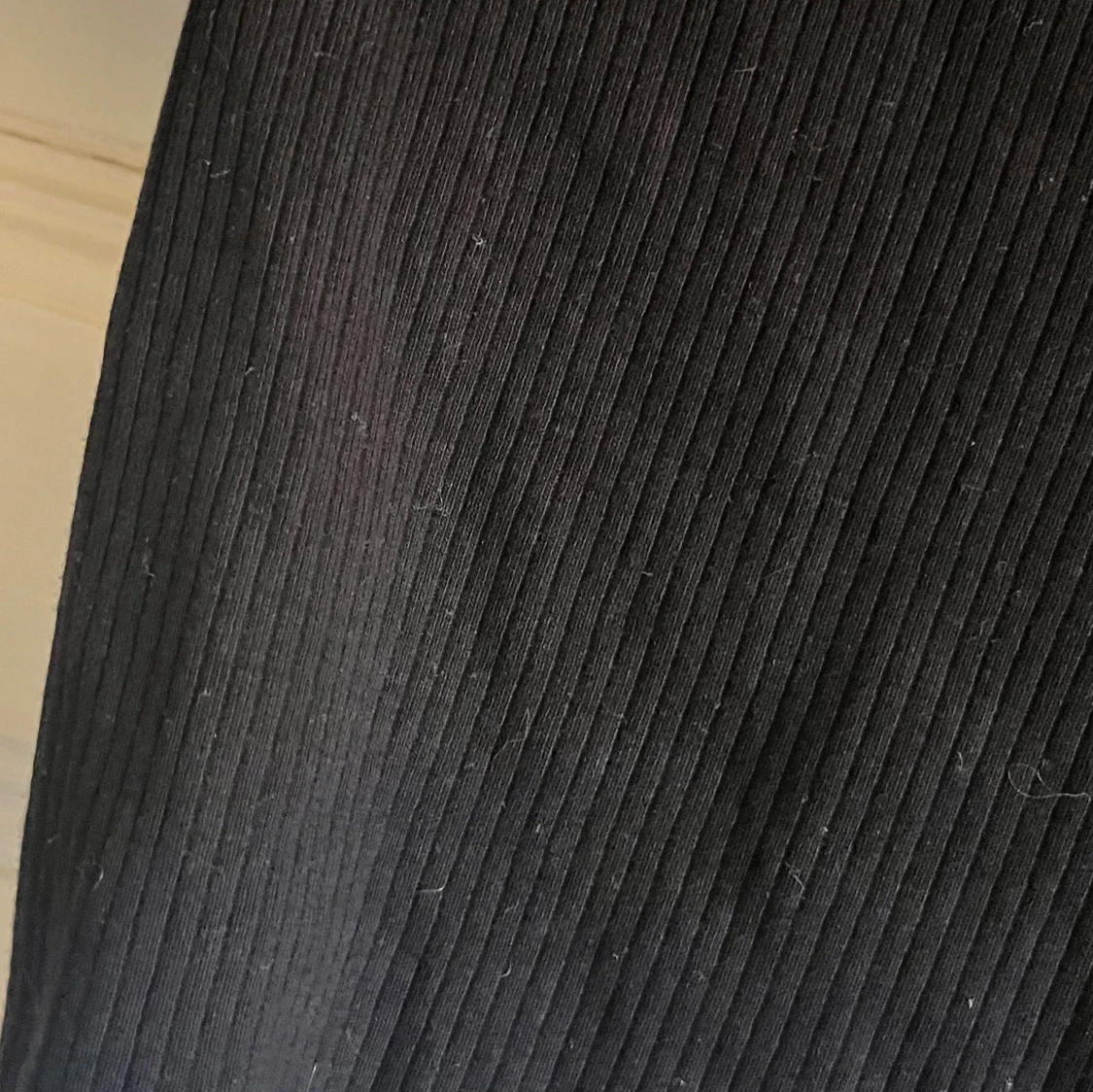 Svart ribbad croppad topp FSBN Sister - 1