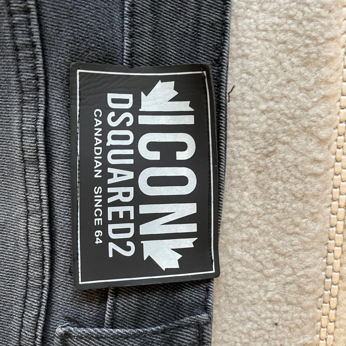 Svarta slim fit jeans från Dsquared2 - 2
