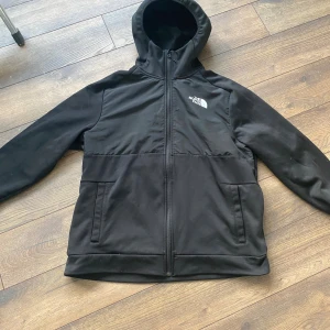 The north face tröja - Knappt använd 