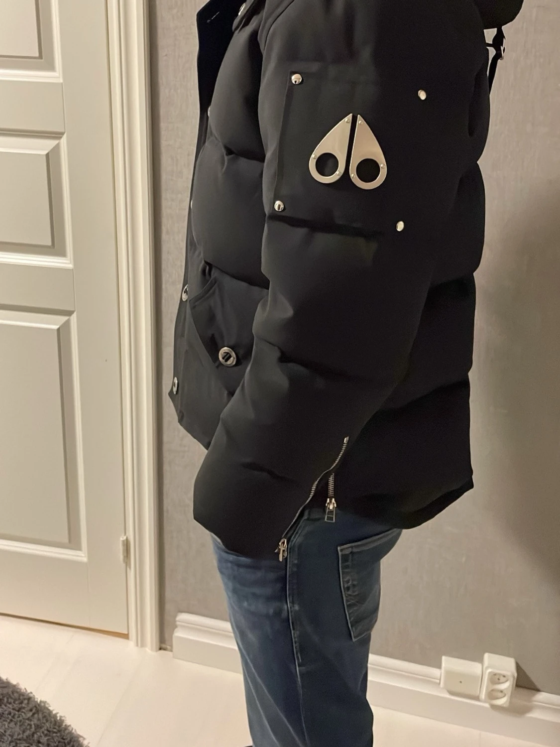 Svart Moose Knuckles dunjacka med päls - 2