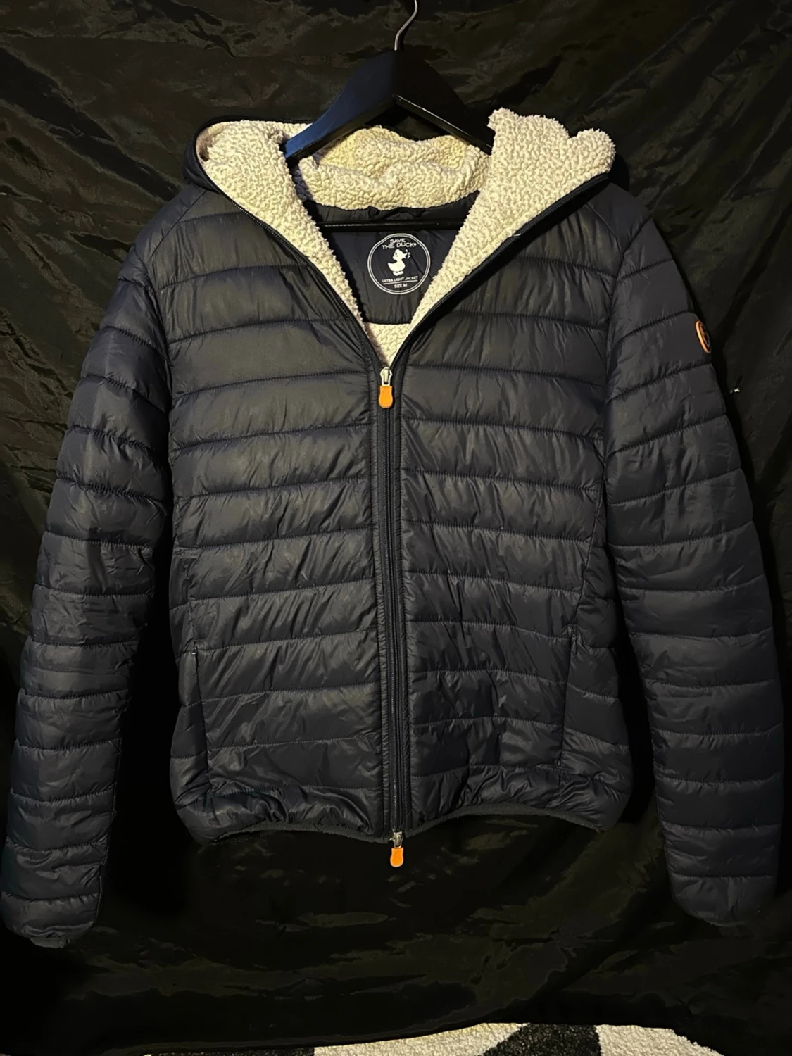 Svart pufferjacka från Save The Duck