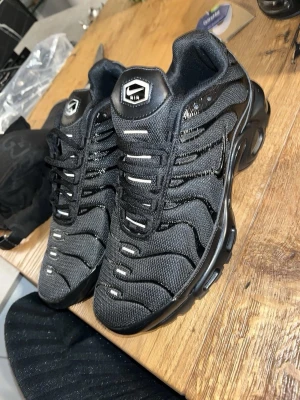 Svarta Nike Air Max sneakers - Helt ny med förpackning, finns storlek 41.42.43.44