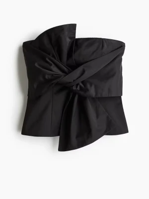 Rosett korsett/topp - En super fin topp som inte kommit till användning eftersom den är för liten🌸knäpps med dragkedja bak! Storlek 36 men liten i storleken! 