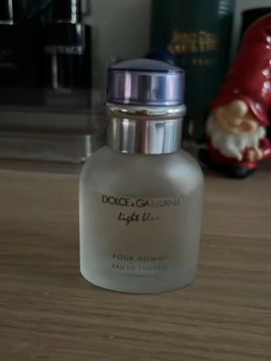 Dolce & Gabbana Light Blue Homme edt - Fräsch eau de toilette för honom från Dolce & Gabbana. Säljer billigt nu vid jul