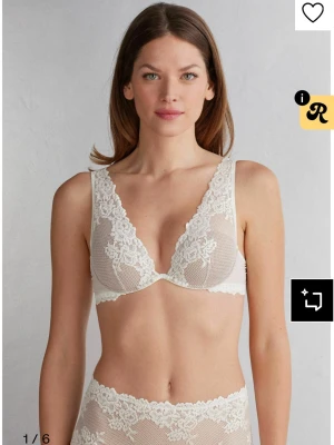 Intimissimi bh - BH från intimissimi, använd några få gånger. Den är i färgen grå men den säljs ej längre