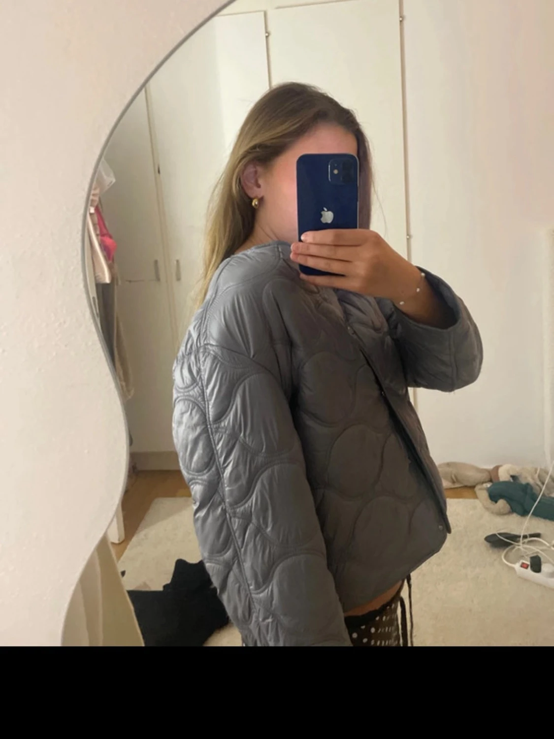 Grå quiltad pufferjacka - 1