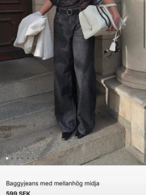 Mörkgrå baggy jeans med midwaist - Säljer jeans från NA-KD! Nyskick🩶