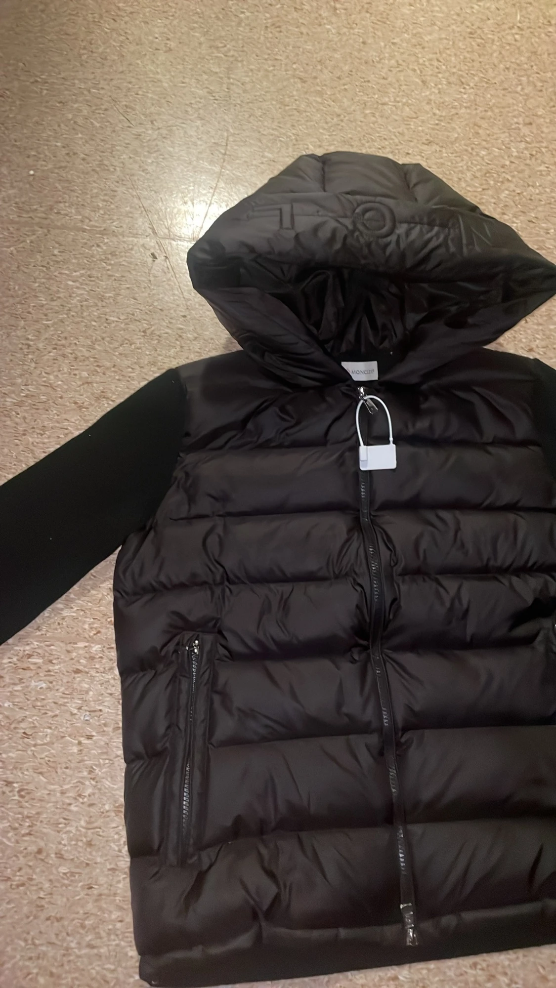 Svart cardigan jacka från Moncler passar L - 2