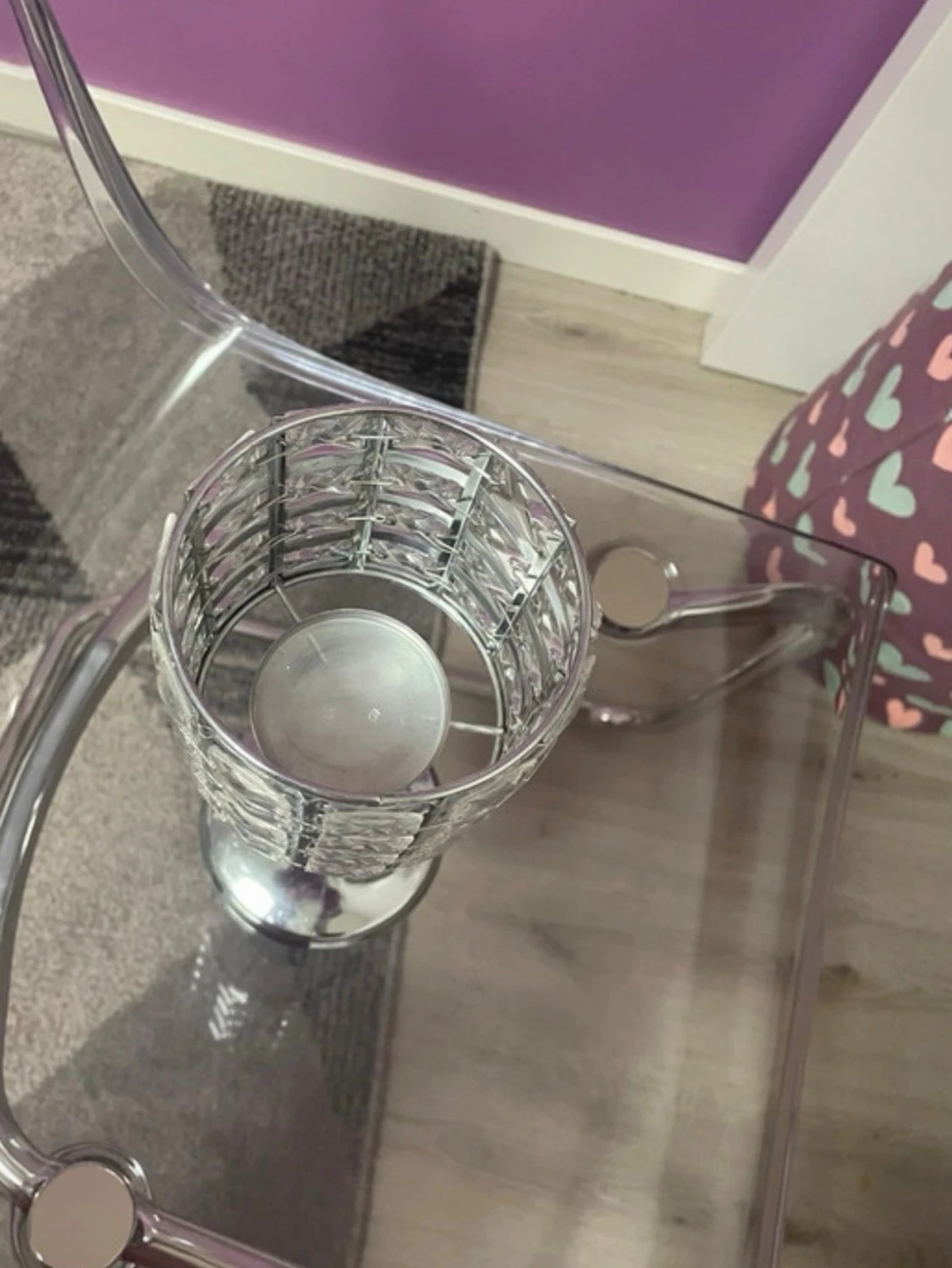 Silverfärgad ljushållare i kristallstil - 1