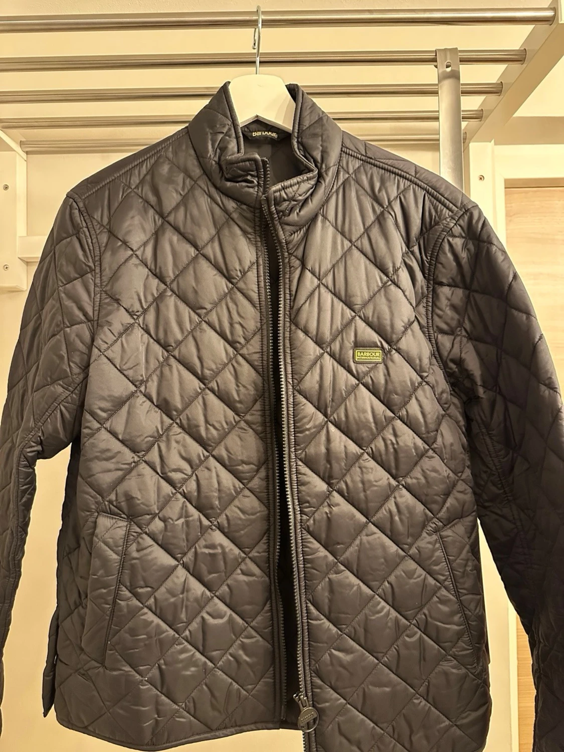 Svart quiltad vindjacka Barbour - 1