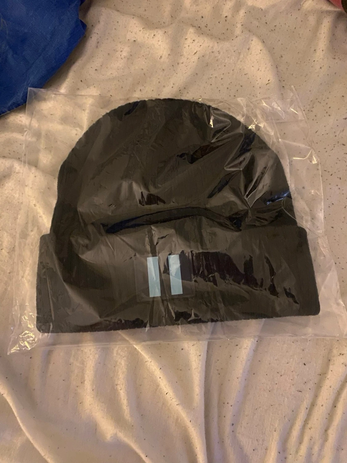 Dif säsongskort mössa