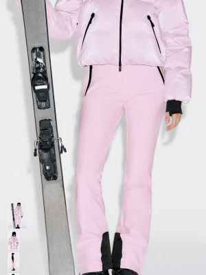 Ljusrosa täckjacka- och byxor från ski collection Zara - Vattenavvisande och vindavvisande ljusrosa täckjacka. Tillsammans med utsvängda vattenavvisande och vindtäta byxor. Ski collection Zara, Säljs som set.