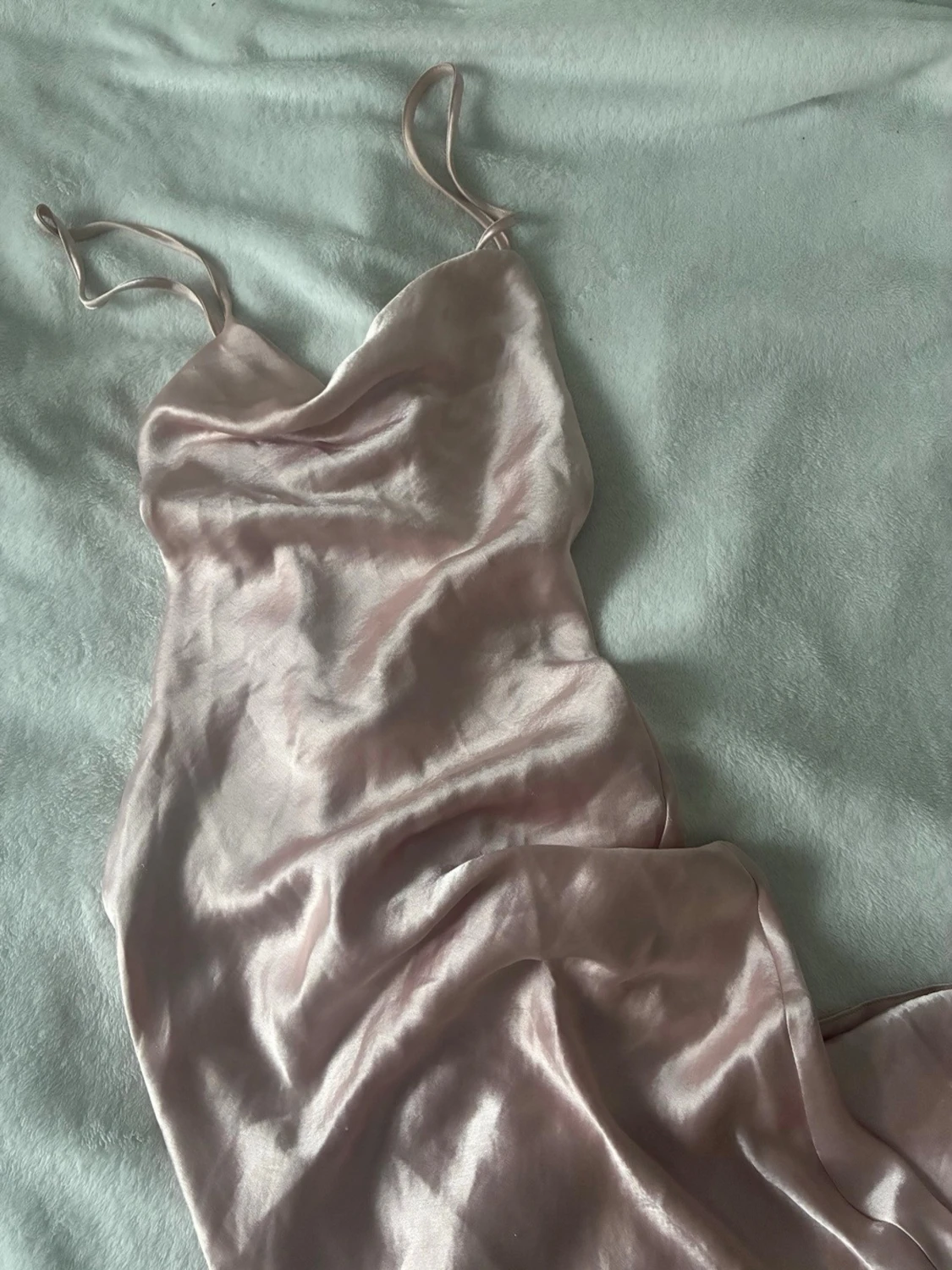 Ljusrosa satin långklänning - 2