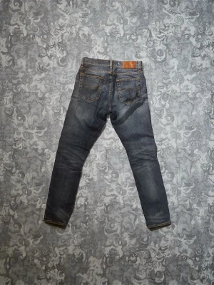 Tiger of Sweden  - Ett par oanvända tiger of Sweden Jeans W29 L32 skriv om fler bilder eller frågor 