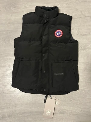 Canada goose vest  - Canada goose väst - Storlek M