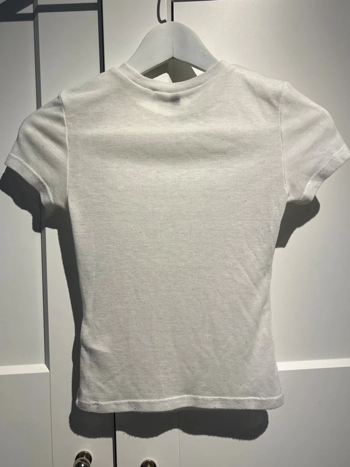 Vit basic t-shirt från H&M - 1
