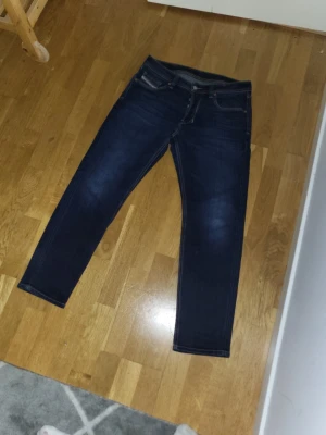 Mörkblå jeans från diesel  - Mycket gott skick w32 L30